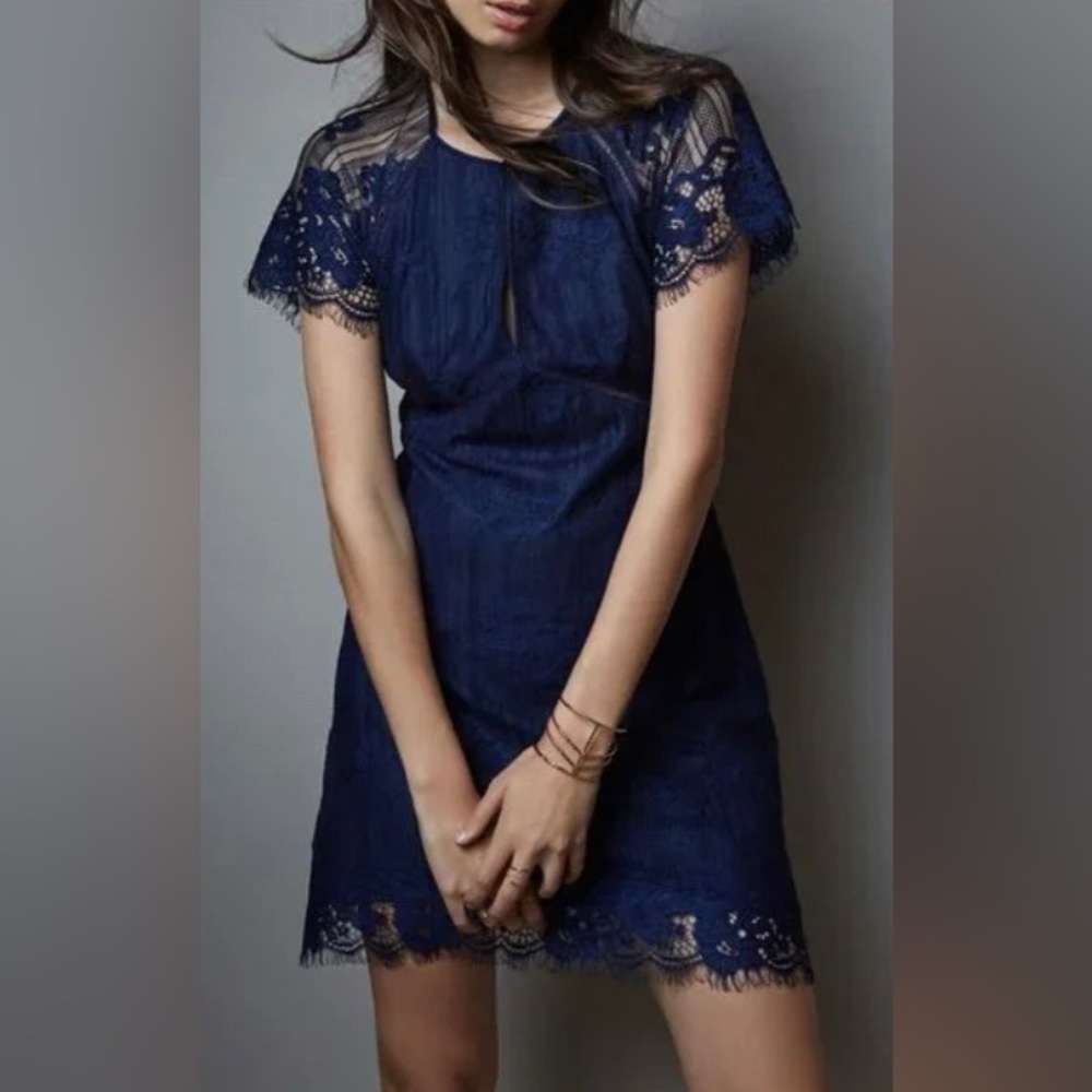 ASTR the label blue lace mini dress